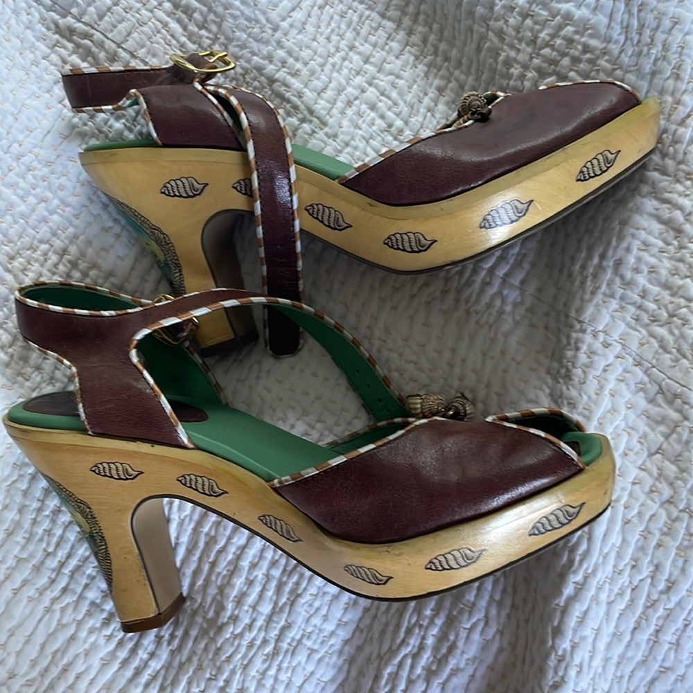 Miss L Fire pumps 8.5 PERFECT, Leather